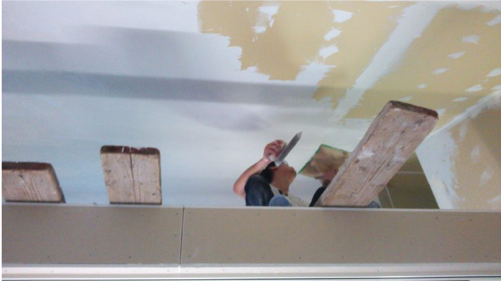 天井の塗装のイメージ